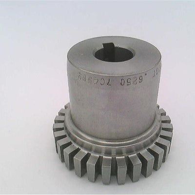 704589