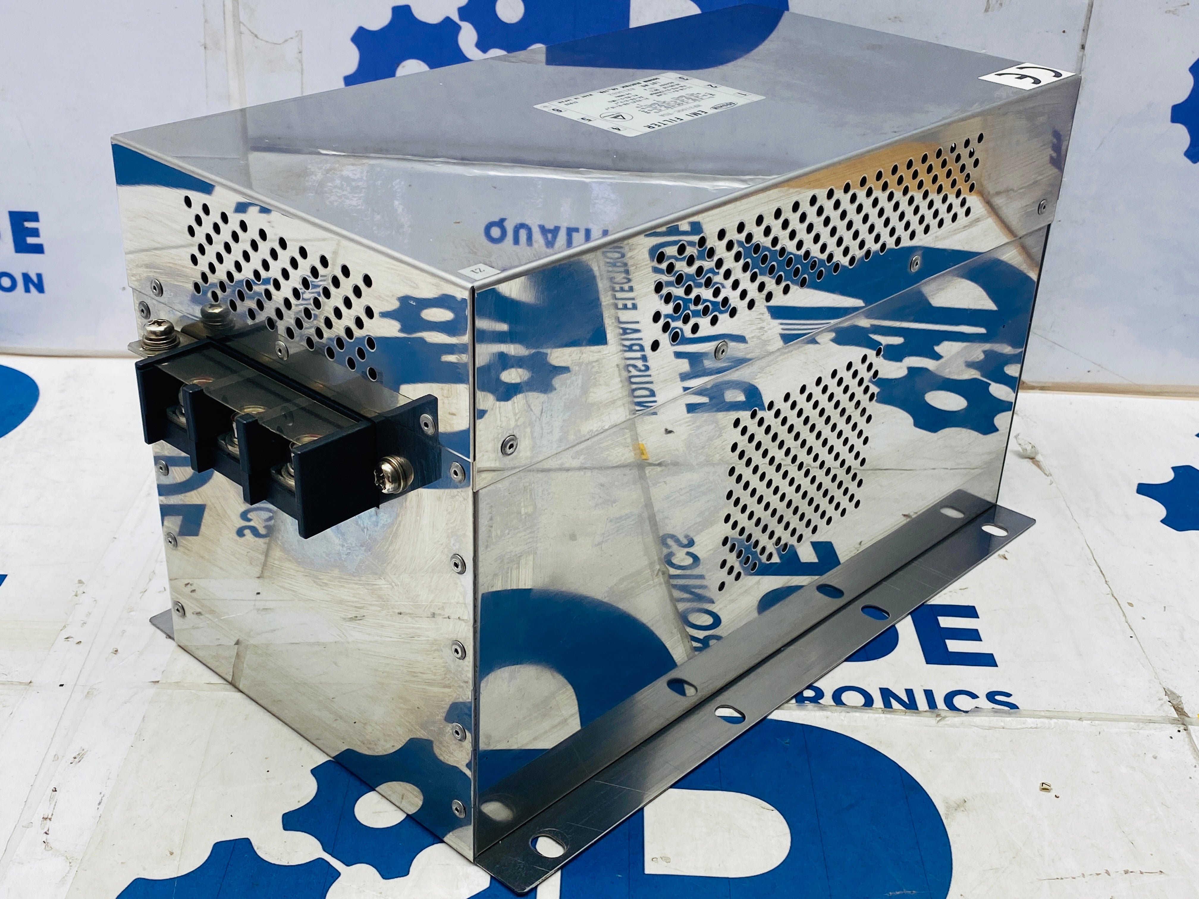 Thumb 4
