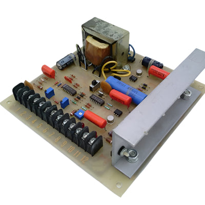AD-8810