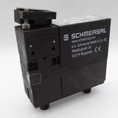 SCHMERSAL AZM170ST-12/02ZRKA 24VAC/DC