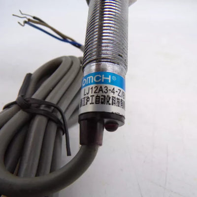 OMRON LJ12A3-4-Z/BY