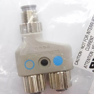 Omron XS2R-D426-1