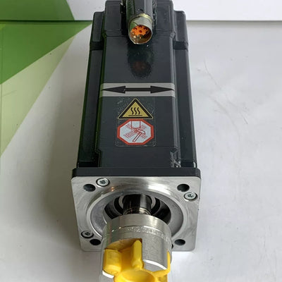 Beckhoff AM8033-0F20-00 00