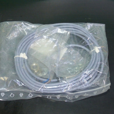 BALLUFF BES-516-325-B0-L