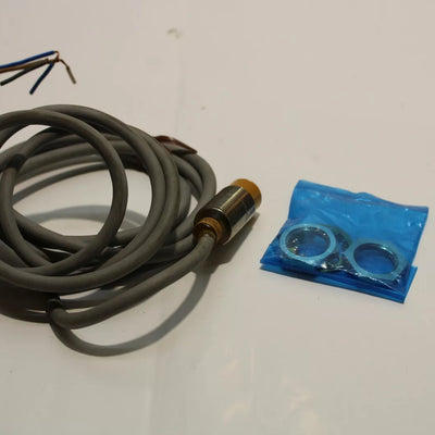 Omron E2E-X10MF1-G
