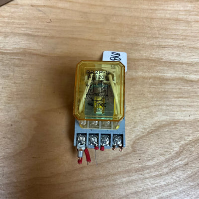 IDEC RR2P-U ACI 20V