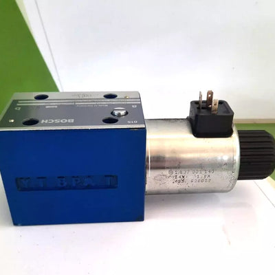 Bosch 0 810 001 933