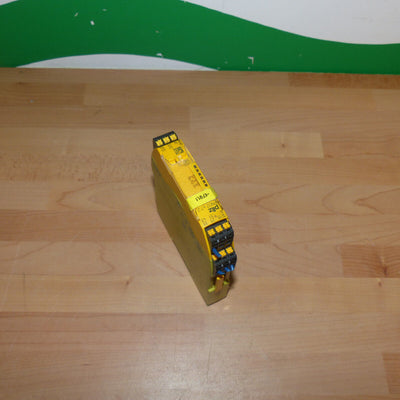 PILZ PNOZ-S7.2-C-24VDC-4N/O-1N/C-EXPAND