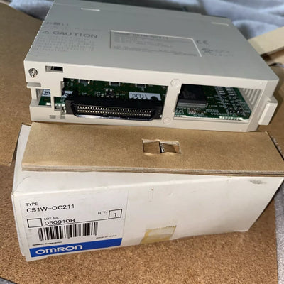 OMRON CS1W-OC211