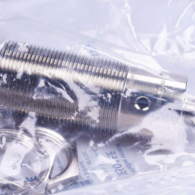 BALLUFF BES 516-327-S4-C