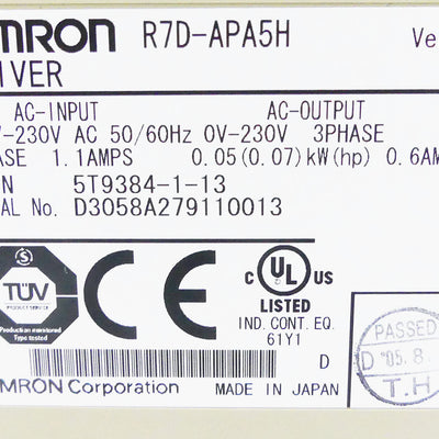 OMRON R7D-APA5H + R88A-FIW-104-E