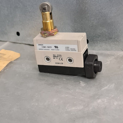 OMRON D4MC-5020