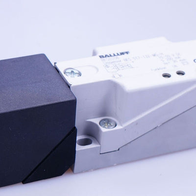 BALLUFF BES 517-132-M5-H