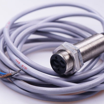 BALLUFF BOS-18M-PS-1RD-E4-C-03