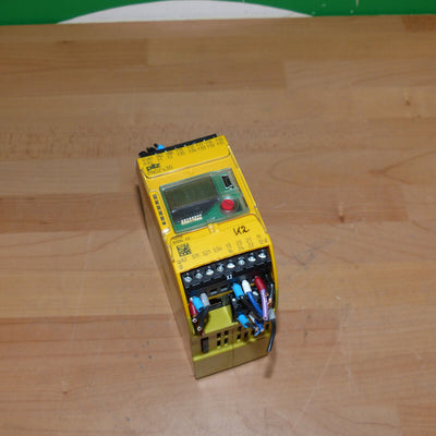 PILZ PNOZ S30 C 24 240VAC/DC 2N/O 2N/C