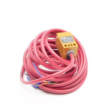 Omron TL-Q5MC15-3