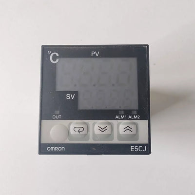 OMRON E5CJ-Q2