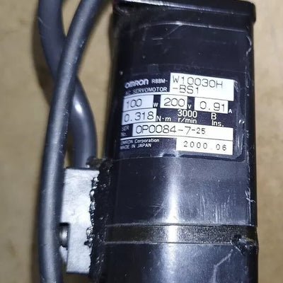 R88M-W10030H-BS1