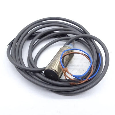 OMRON E2A-M18KS08-WP-B1
