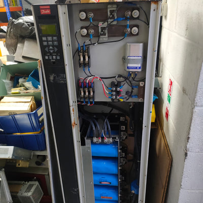 Danfoss 400V 50HZ 256 AMP 110kW Drive VLT5150PT5CN1STR1DL
